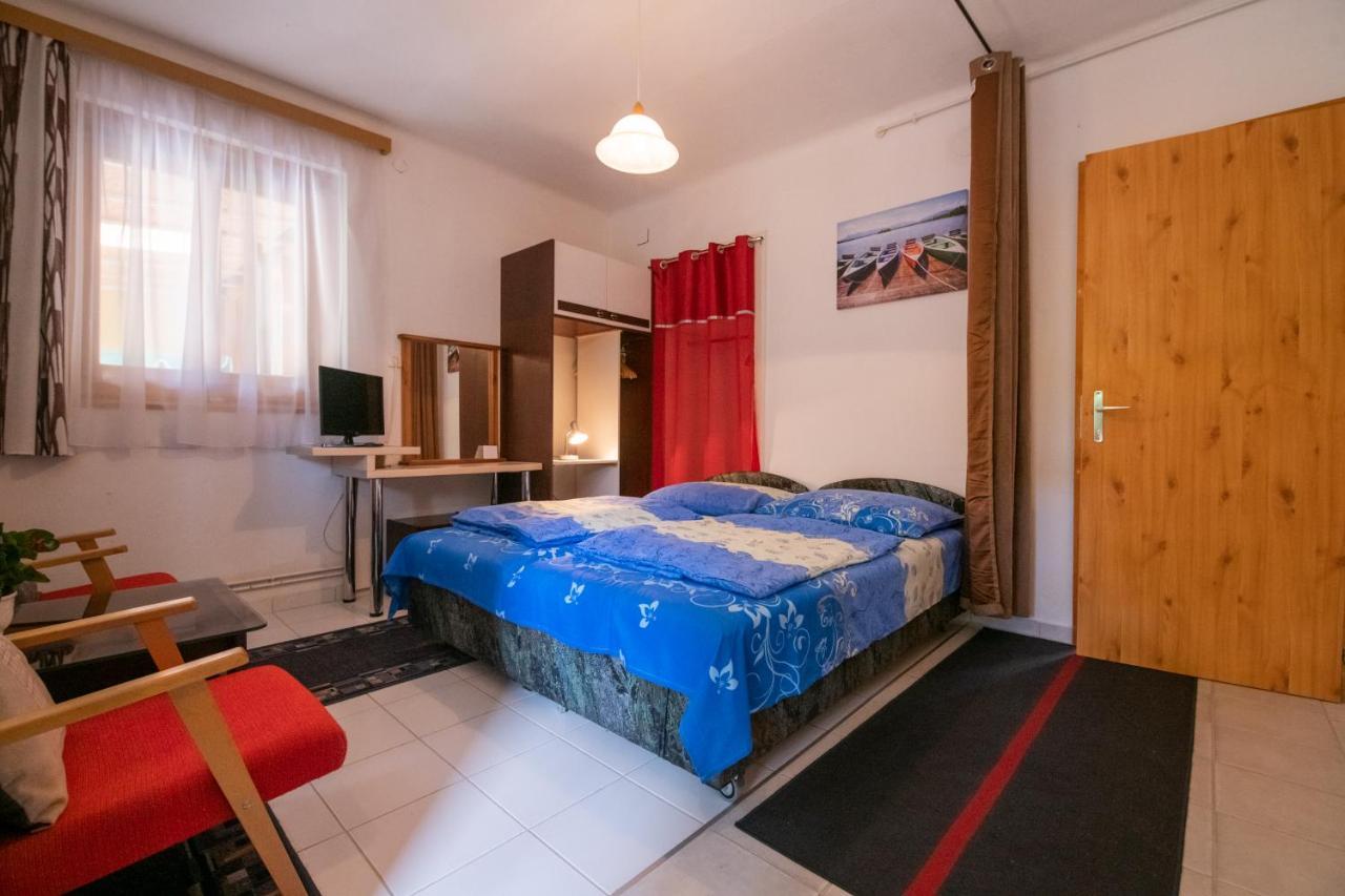 Aranylaz Vendeghaz Apartment Visegrád Exterior photo